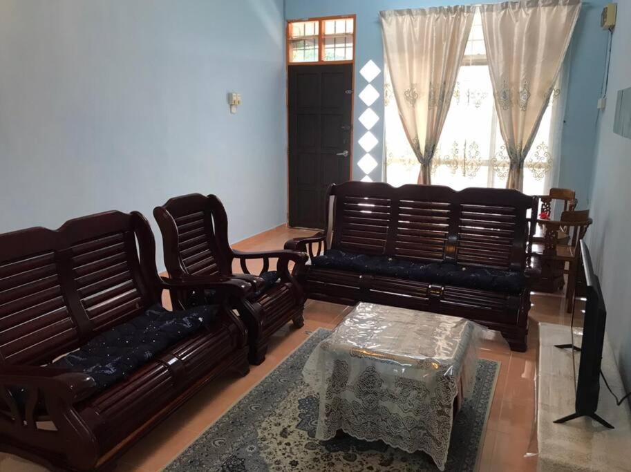 Homestay Che Mat Куала-Тренгану Экстерьер фото
