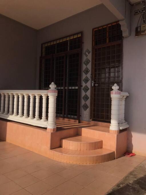 Homestay Che Mat Куала-Тренгану Экстерьер фото